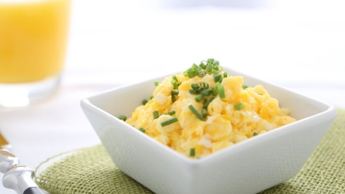  How can you tell if scrambled eggs have gone bad?